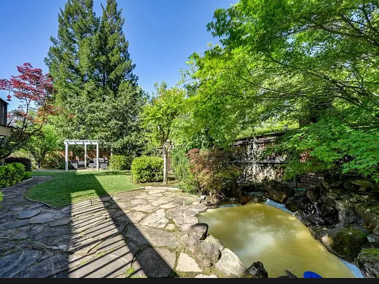 1665 Halifax Way — Photo 53