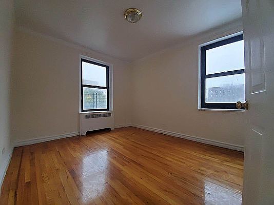 2nd image of 1185 Morris Ave #2E
