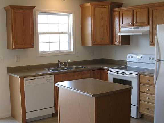 5th image of 1617 Parkview Ct #B