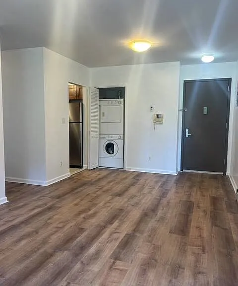 38-30 Parsons Blvd #2F — Photo 2