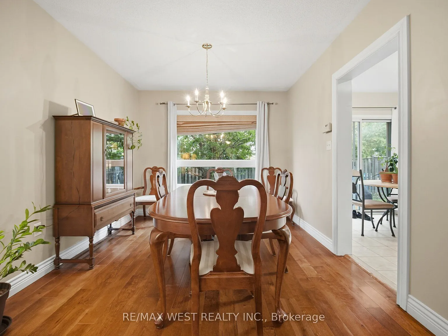 3 bed, $3,400 — Photo 4