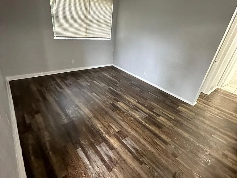1364 Harrison St — Photo 17