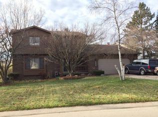 34545 Bunker Hill Dr, Farmington Hills, MI