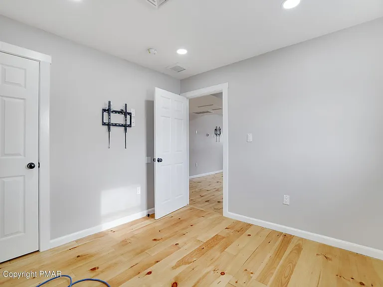 318 Main St #3 — Photo 6