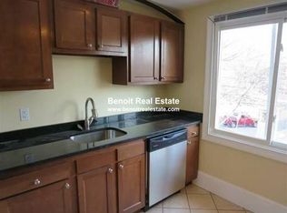 207 Holland St #2, Somerville, MA 02144