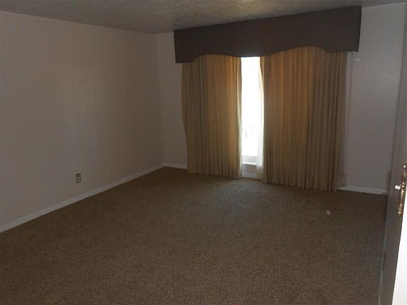 5th image of 3424 Montridge Ct