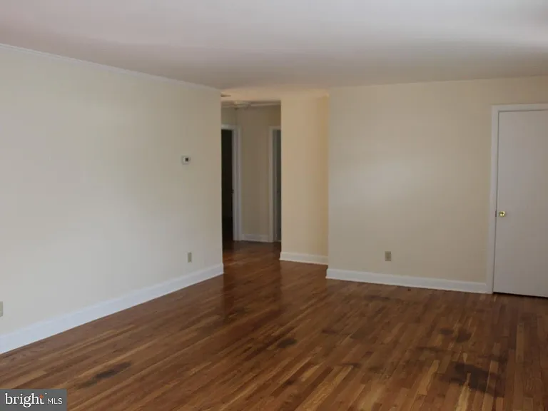 420 N Washington St — Photo 4