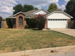 501 Blue Haze Dr, Fort Worth, TX 76108