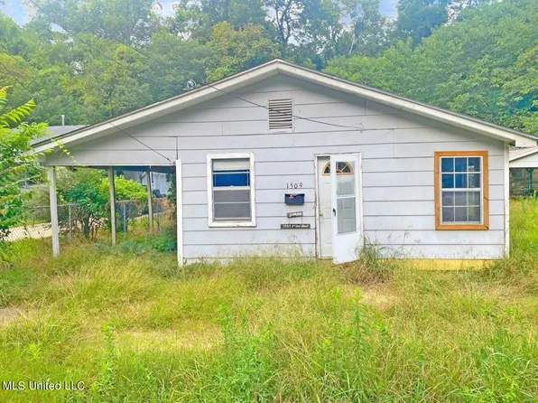 1509 1st St, Vicksburg, MS 39183