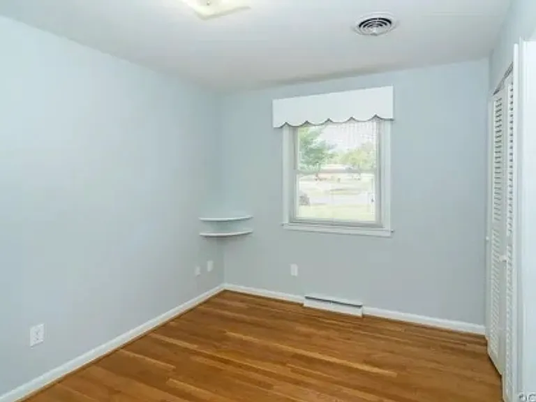 301 Meadowspring Rd — Photo 15
