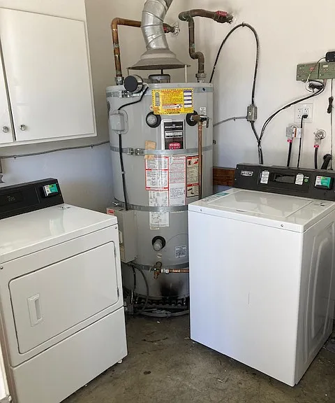 Common laundry room (app-based payment)