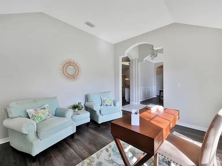 14581 Harewood Ct — Photo 3