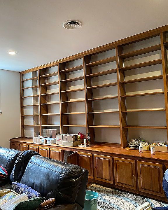 2nd image of 2847 Lorcom Ln