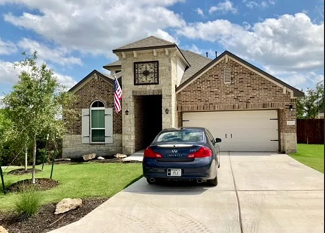 Deer Lake Ln