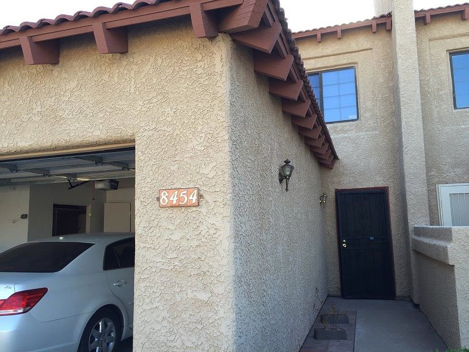 1st image of 8454 E Corinthian Dr