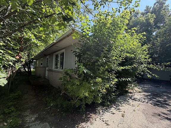 2nd image of 10628 S Austin STREET