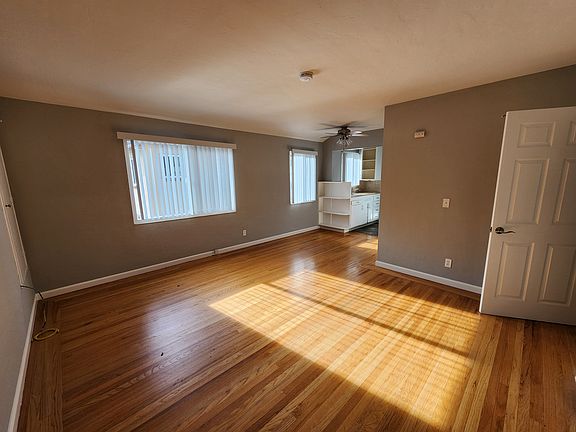 2nd image of 2263 Williams St