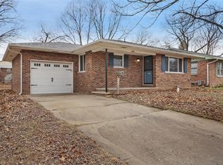 540 Mildred Ave, Wood River, IL 62095