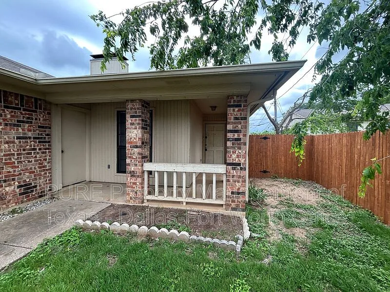 Building Photo - 6258 Canyon Cir