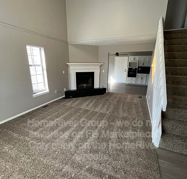 11029 N Oak Trfy — Photo 3