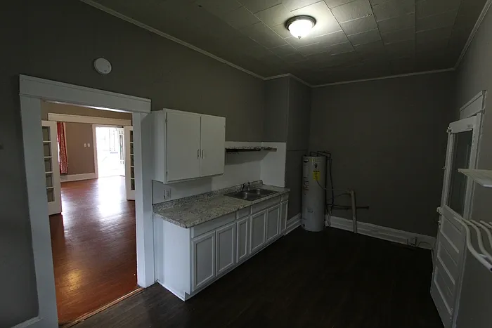2 bed, 1.0 bath, 1580 sqft, $1,400 — Photo 4