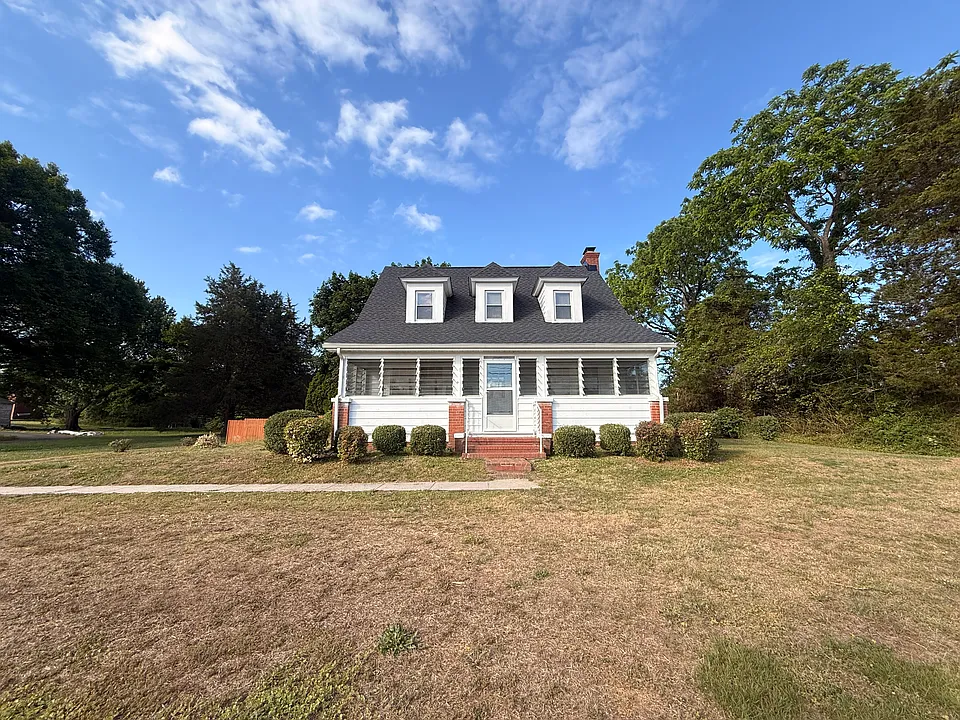135 Hampton Hall Rd