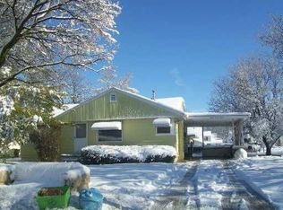 2711 Pleasant Grove Rd, Lansing, MI 48910