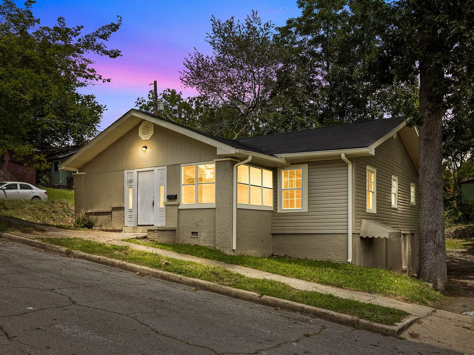 2901 Avenue U - 1 — Photo 1
