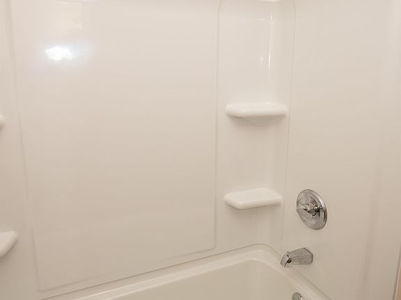 5th image of 1089 York Ave #3