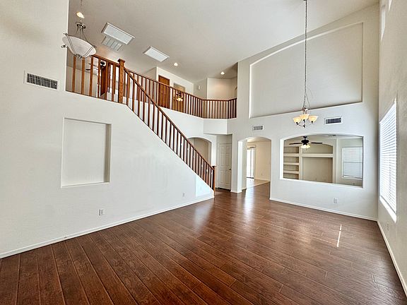 4th image of 21063 N Alma Dr