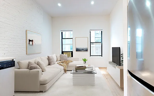 Rented by (Legacy) Tri Hill Realty Group LLC | media 10