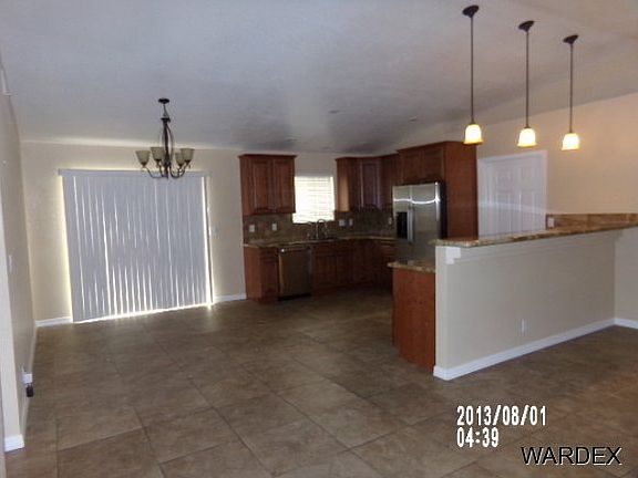 4th image of 3635 Bonanza Dr