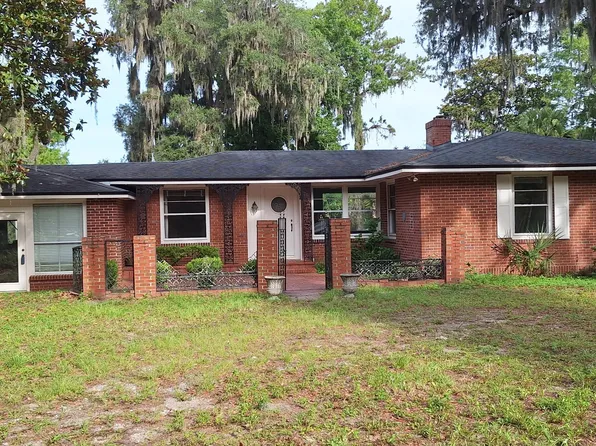 1900 E HOLLY OAKS LAKE Road E, Jacksonville, FL 32225