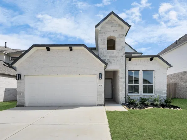 800 Marion Place Dr, Dayton, TX 77535