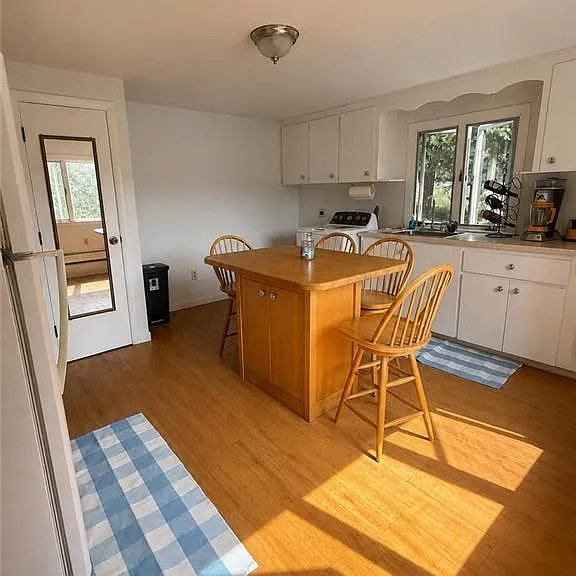 28 Lakeside Dr — Photo 5