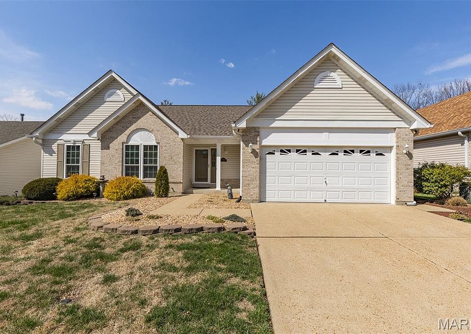 1st image of 7225 Crystal Lake Ct