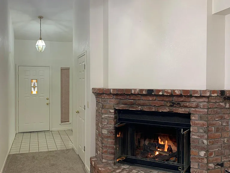 3109 Joellen Ct — Photo 9