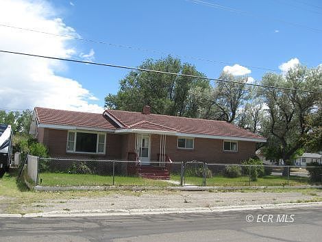 1st image of 1112 Ruby Ave