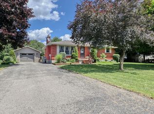 8 E Williams St, North Middlesex, ON N0M1A0