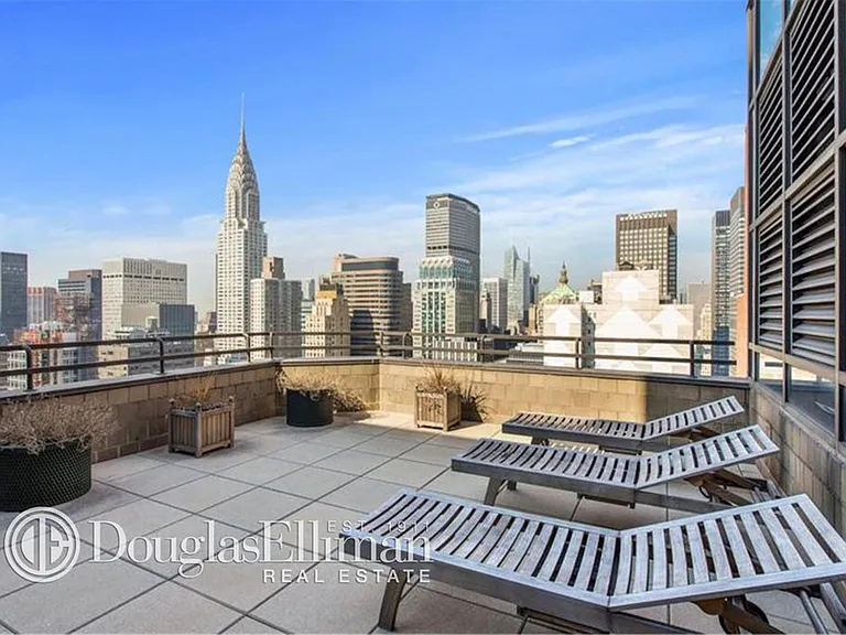 240 E 47th St #6F — Photo 13