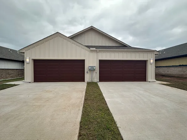 1117 Carpe Diem Ct, Edmond, OK 73003