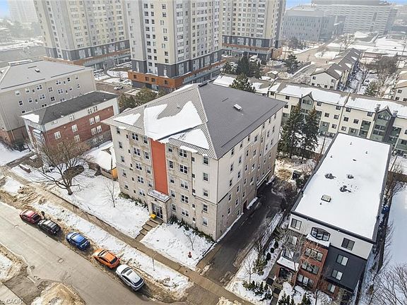 4th image of 271 Lester St #203