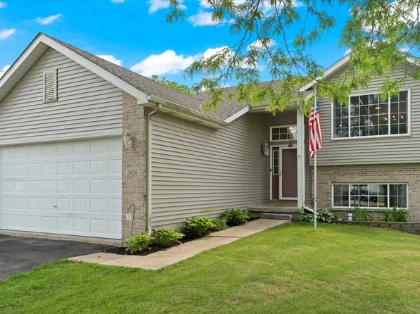 2820 Jethro Ct, Zion, IL 60099