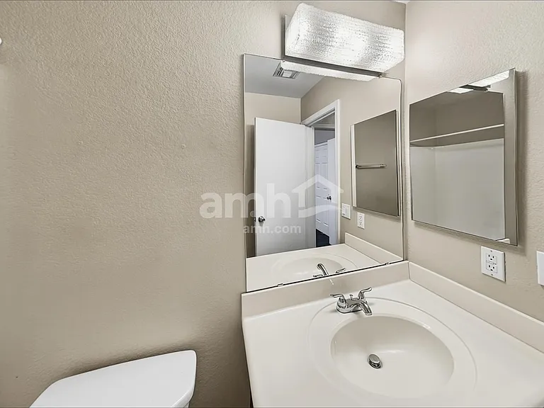 16425 N 113th Dr — Photo 13