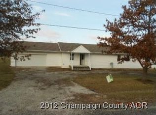 318 E 2nd St, Melvin, IL 60952