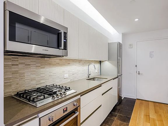 3rd image of 1050 6th Ave #11D