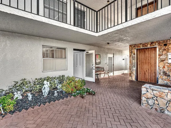 6650 S Oriole Boulevard #1040, Delray Beach, FL 33446