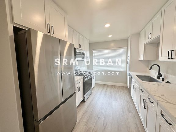 5th image of 4076 Texas St #1/2