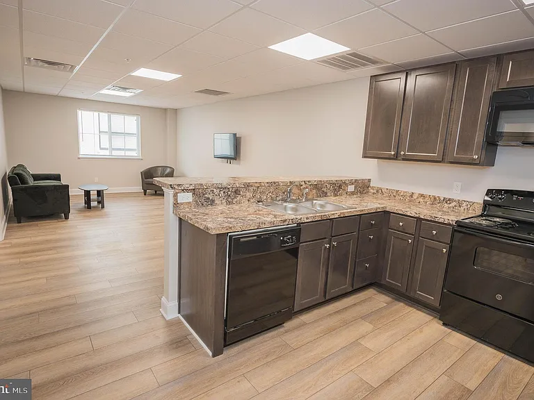 123 Bateman St #3-C — Photo 18