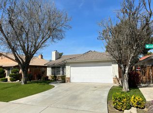 9008 Winlock St, Bakersfield, CA 93312